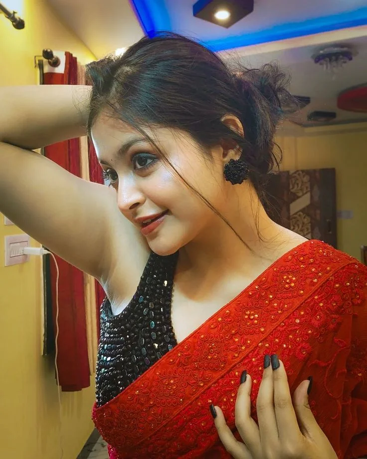 Deepika Mumbai Escort